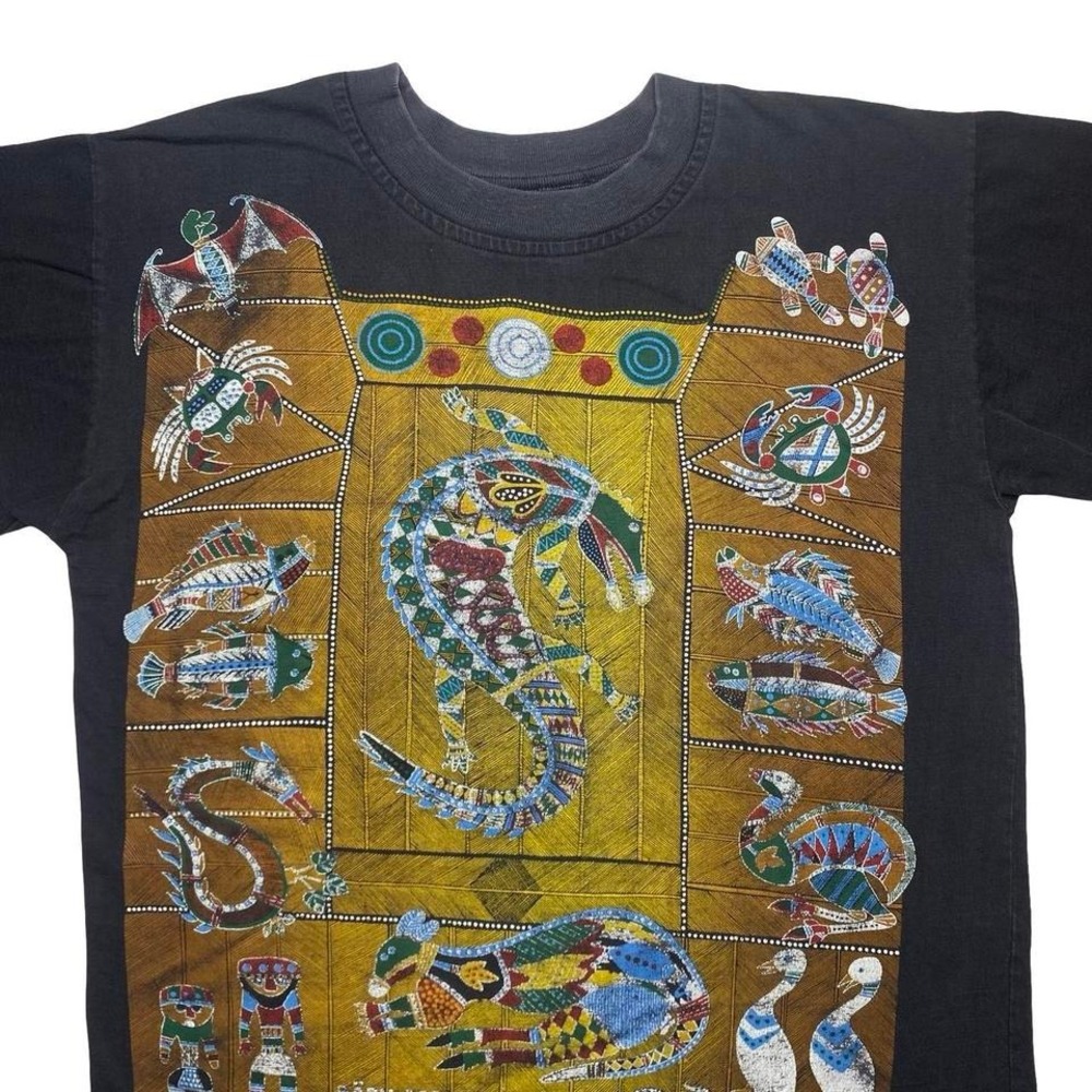 Vintage 90s Australian Australia Aboriginal art kangaroo animal shirt